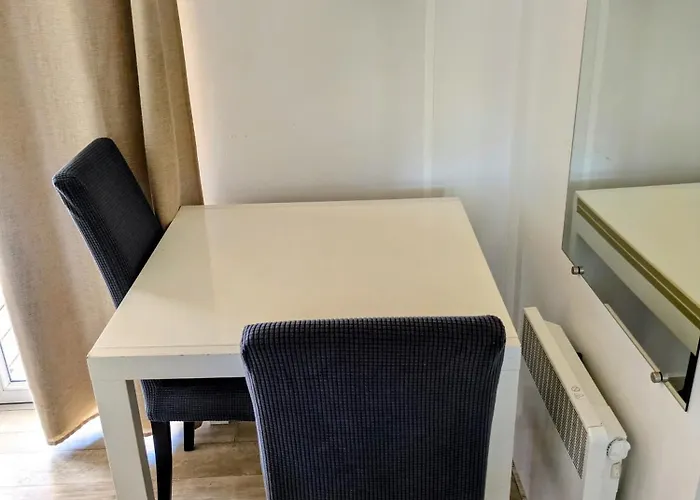 Κάμπινγκ Mobil 4x8m Et Terrasse 18m2 Evrunes