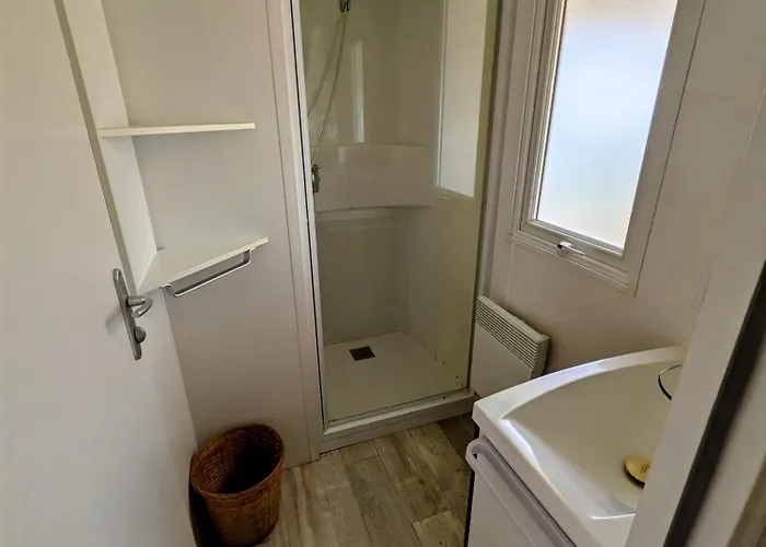 Mobil 4x8m Et Terrasse 18m2 Evrunes